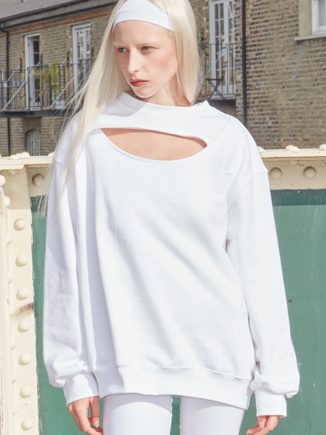 Cut-Out Sweatshirt White