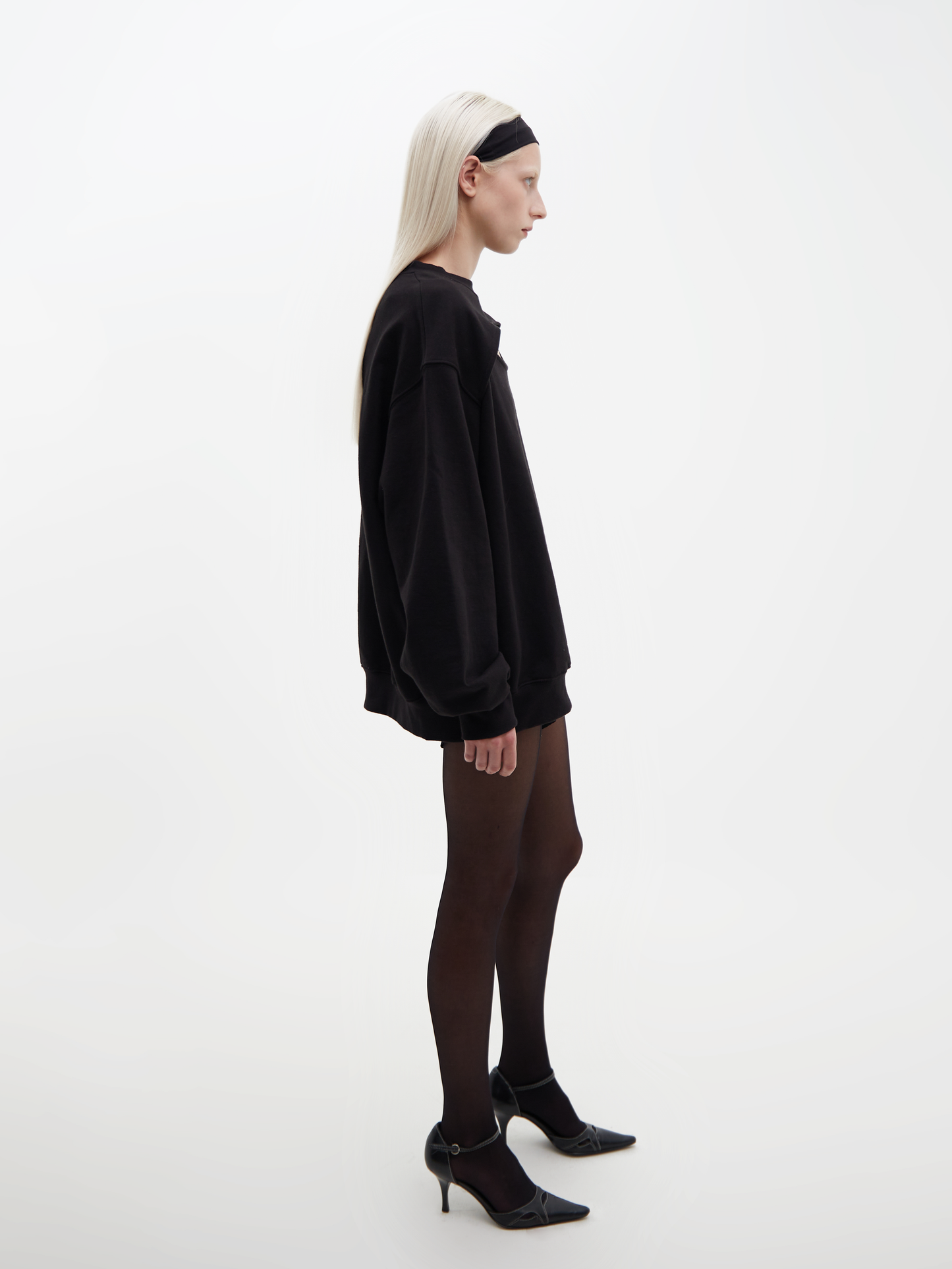 Cut-Out Sweatshirt Black