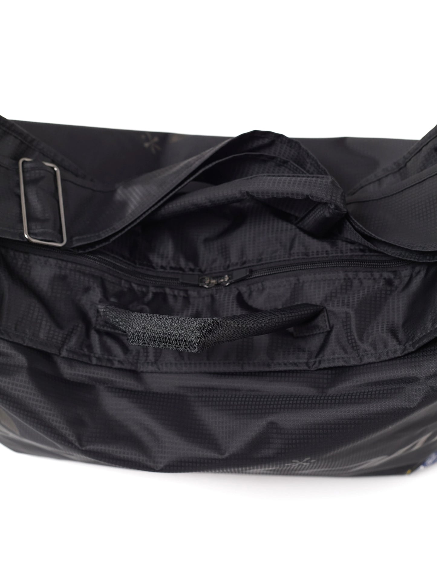 Jd Ssax*Om Attache S/B(Bag) Black